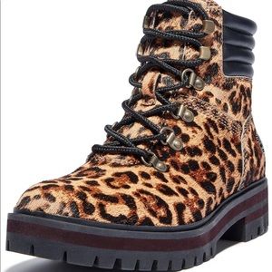Timberland leopard/cheetah print hiking boot